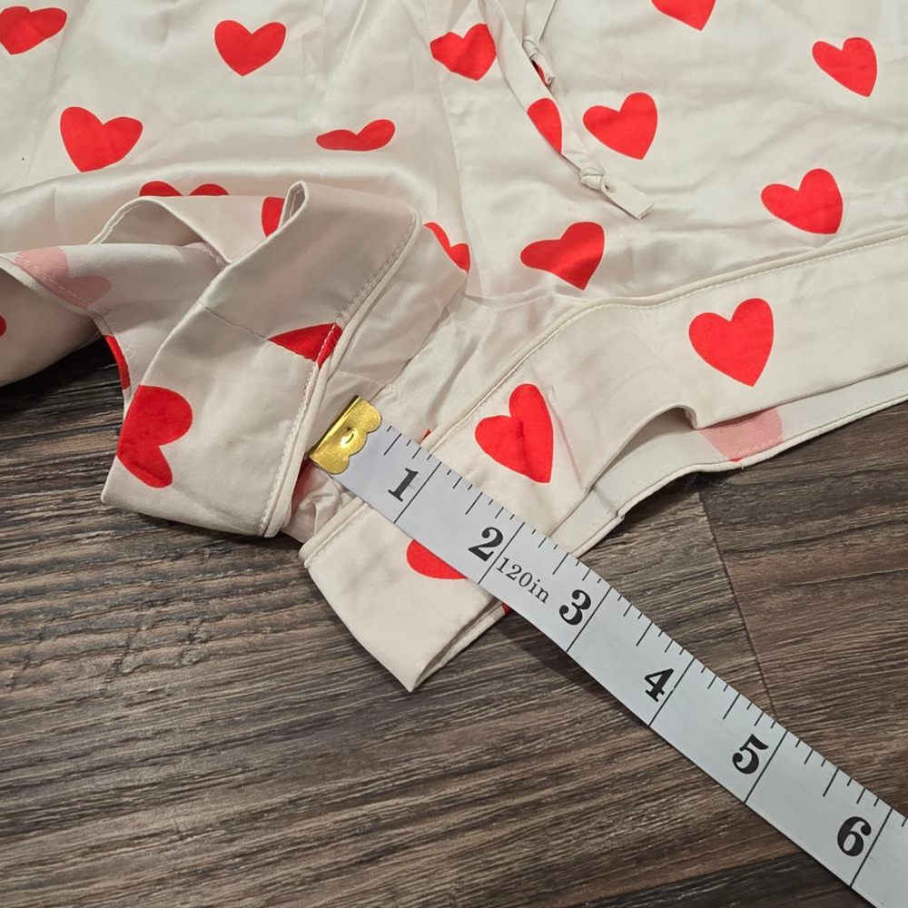Show Me Your Mumu Queen of Hearts PJ Shorts XS Red Heart Satin New - Picture 7 of 9